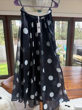 Urban Daisy Black Polka Dot A-Line Midi Skirt- inside slip lined